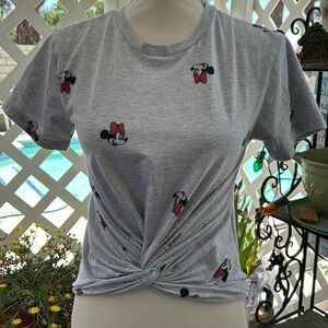 **FINAL PRICE**Disney Minnie Mouse Women’s Short Sleeve T-shirt Top XS Adorable